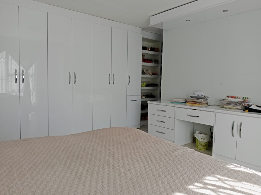 4 Bedroom Property for Sale in Kuruman Northern Cape